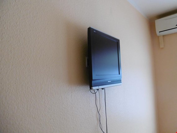 Used Panasonic Wall-mounted TVs for Sale (Auction Premium) | NetBid Industrial Auctions